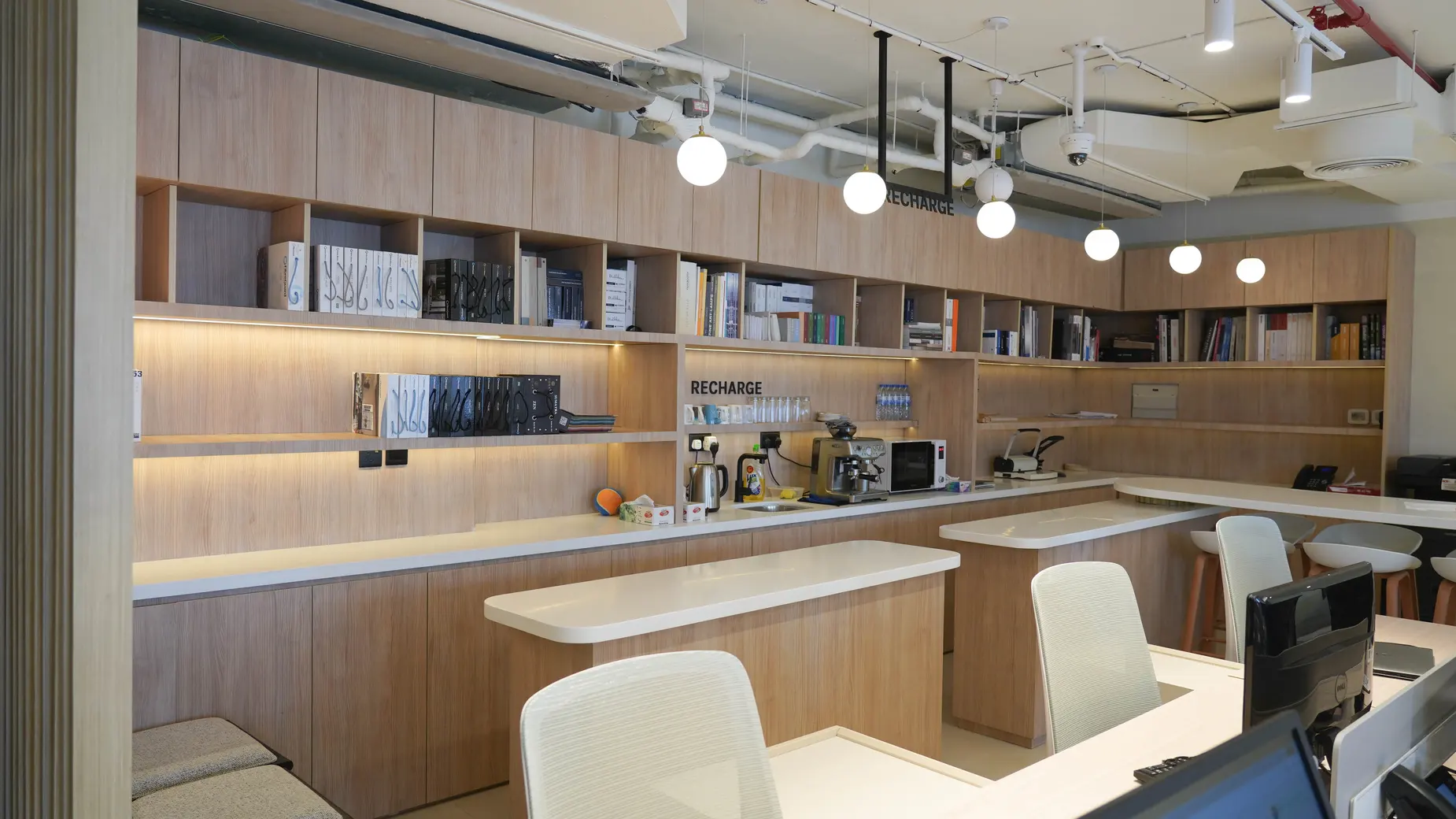 Color Psychology in Commercial Spaces: How Palette Affects Mood and Behavior